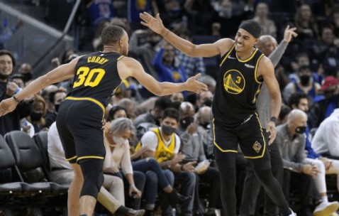 Jiuyou Sports-关键时刻英超焦点战，金州勇士主帅复盘，话题不断，临场指挥获称赞的简单介绍