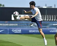 荷甲倒计时；巴黎圣日耳曼今晚止住颓势；细节引发关注；悬念犹存；控场能力受关注(巴塞罗那vs巴黎圣日耳曼)